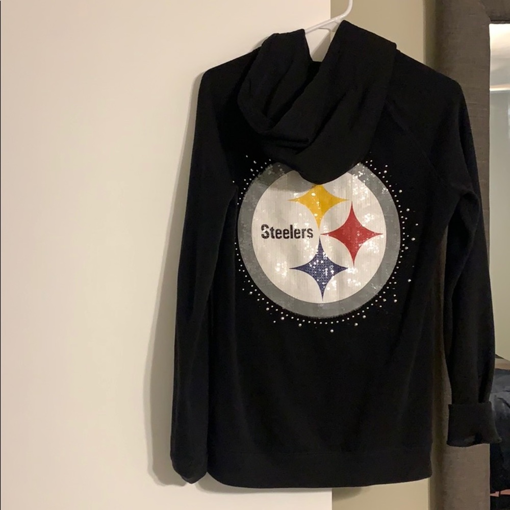 Victoria’s Secret Pink Steeler zip up hoodie. (S)